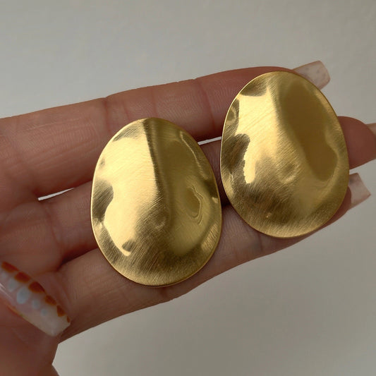 Vintage-Inspired Gold Oval Earrings - Glossy Statement Pieces