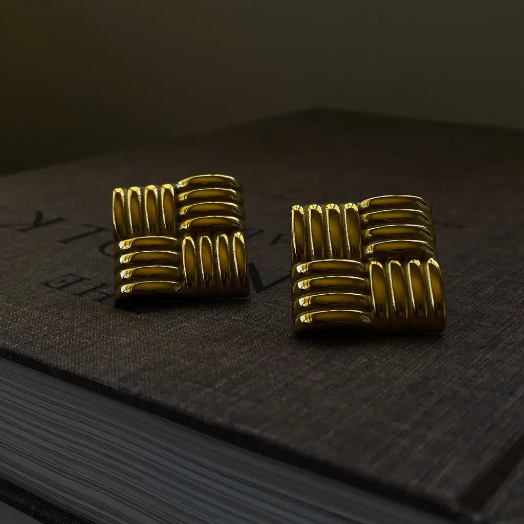 90s_square_earrings_5
