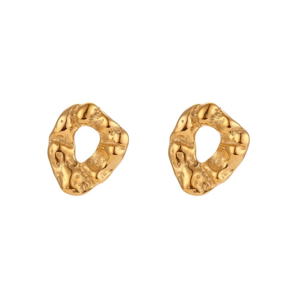 Hammered Gold Circle Earrings - 80s & 90s Style