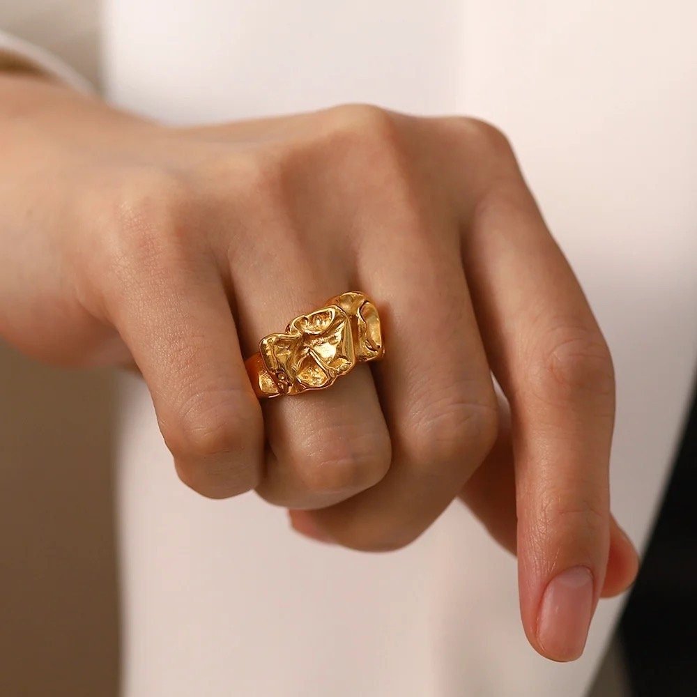 18k Gold Nugget Ring - Unique Molten Lava Design